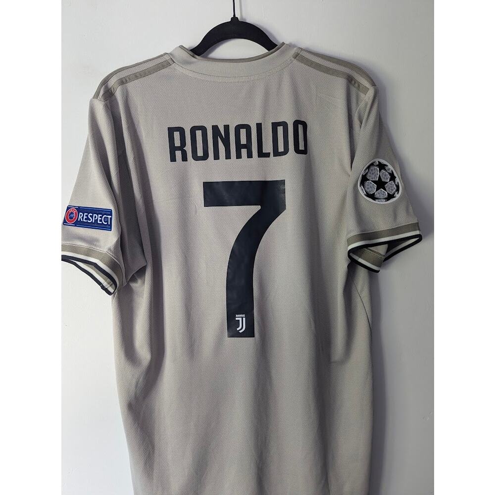 Juventus Ronaldo 2018/19 Away Jersey Large UCL Fully Patched